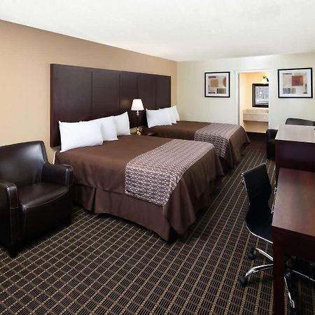 Red Lion Inn & Suites Реддинг Экстерьер фото