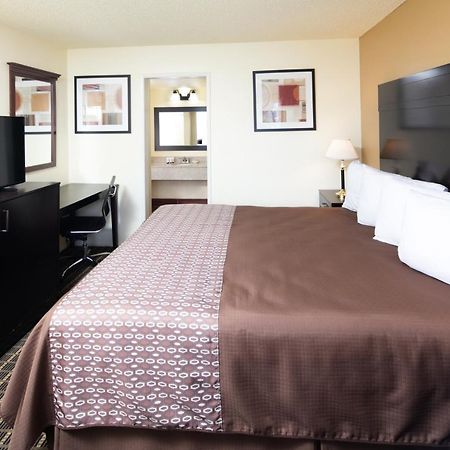 Red Lion Inn & Suites Реддинг Экстерьер фото